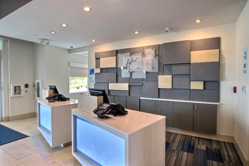 Holiday Inn Express & Suites Fond Du Lac By Ihg Exteriér fotografie